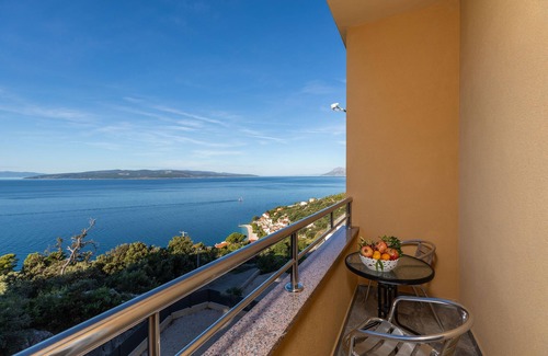 Krvavica Apartment | Studio flat with balcony and sea view Krvavica, Makarska (AS-23540-a)