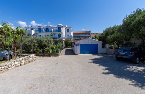 Sucuraj Apartment | Studio flat with balcony Sućuraj, Hvar (AS-6852-h)