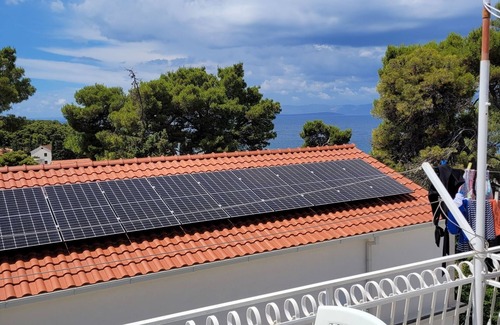 Sutivan Apartment | Studio flat with balcony and sea view Sutivan, Brač (AS-5629-a)