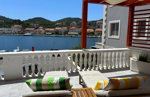 Island Dugi Otok Apartment | Studio flat with balcony and sea view Sali, Dugi otok (AS-443-d)
