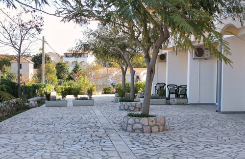 Vinjerac Apartment | Studio flat with terrace and sea view Vinjerac, Zadar (AS-3248-j)