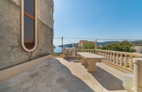 Sumartin Apartment | Studio flat with terrace and sea view Sumartin, Brač (AS-2949-c)