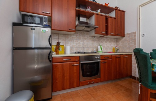 Brist Apartment | Studio flat with terrace and sea view Brist, Makarska (AS-22463-a)
