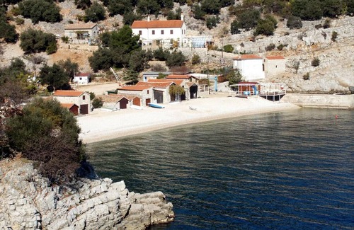 Beli Apartment | Studio flat with terrace and sea view Beli, Cres (AS-22435-b)