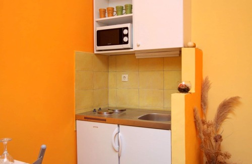 Vrisnik Apartment | Studio flat with terrace Vrisnik, Hvar (AS-8733-a)