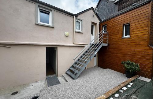La Celle-sous-Gouzon Apartment | Studio fonctionnel