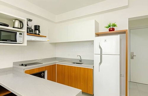 Matriz Apartment | Studio for 4 in Lifespace Curitiba with parking space and air conditioning