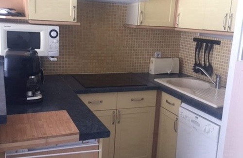 Arette Apartment | Studio for 6 near slopes and shops - Balcony - Free Parking
