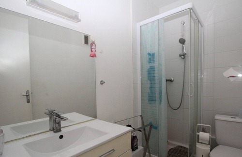 La Jetee Apartment | Studio for 2 at 150m from the beach