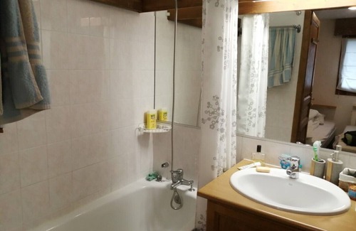 Les Contamines-Montjoie Apartment | Studio sleeps 4, 400 m from cable car