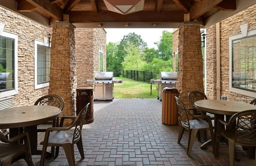 Chesapeake Apartment | Studio | Free Breakfast. Indoor Pool & Hot Tub