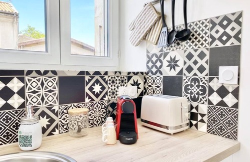 Rochefort Apartment | Studio Fully renovated Standing Wifi Netflix Downtown location