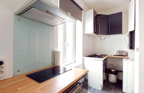 Bellecour - Hotel Dieu Apartment | Studio Gailleton Place Bellecour