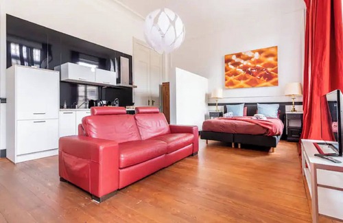 Quartier Midi-Lemonnier - Zuid-Lemonnierwijk Bed & Breakfast | Studio Hankar 2 persons