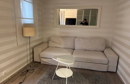 Neu-Ulm Apartment | Studio 'Historisches Fischerviertel' with Wi-Fi