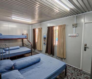 Pantai Remis House | STUDIO HOMESTAY Arjuna