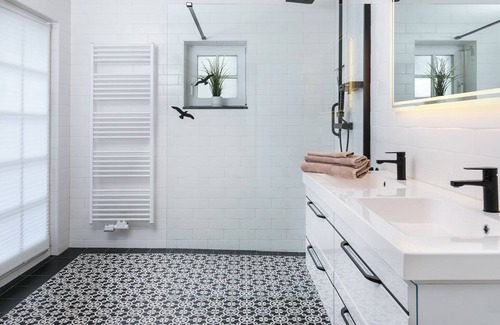 Werder House | Studio house on the island of Werder, garden with terrace, free WiFi, Netflix