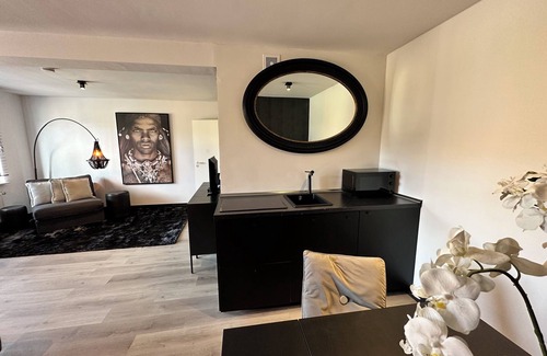 Innenstadt Apartment | Studio in Perfekter Innenstadtlage am Rhein und Schokoladenmuseum
