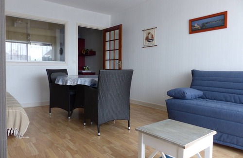 Saint-Quay-Portrieux Apartment | Studio in Saint Quay Portrieux with sea view and marina