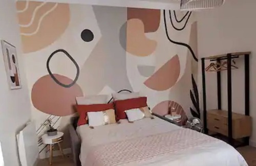 Cholet Apartment | studio in the heart of town 30 minutes from Puy du Fou park