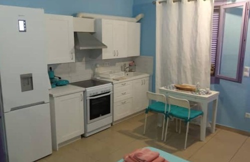Vourkari Apartment | Studio in Vourkari with fully equipped kitchen