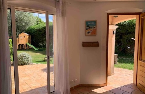 Les Maillans Apartment | Studio Indépendant Refait à Neuf Avec Piscine et Grand Jardin Dans Villa