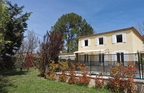 Pierrevert Apartment | Studio indépendant à 2 minutes du golf du Luberon