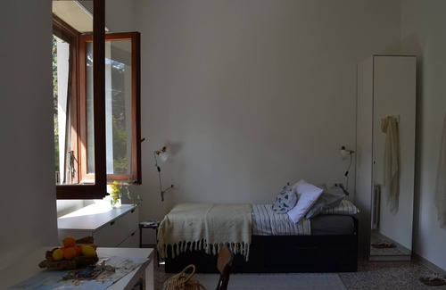 Nulvi Villa | Studio inserito in villa ristrutturata , yoga incluso, 20 min dalla spiaggia!