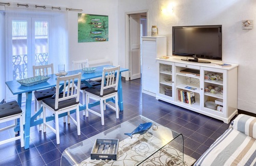 Levanto Apartment | Studio Ivana: apartment for 3, in the centre of Levanto, 200m from beach