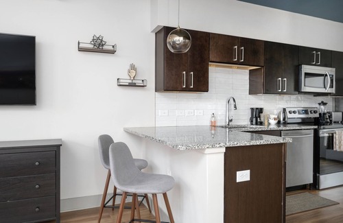 Asheville Apartment | Studio King Suite with Kitchen | 302