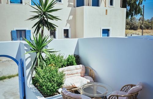 Monolithos Apartment | Studio Kocis with jacuzzi