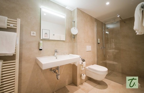Saarbruecken Hotel | STUDIO L with private access