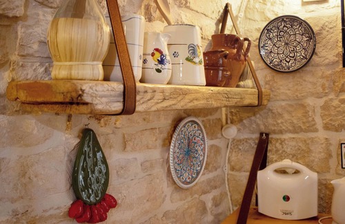 Giovinazzo House | Studio 'La Cantina' with Wi-Fi and Air Conditioning