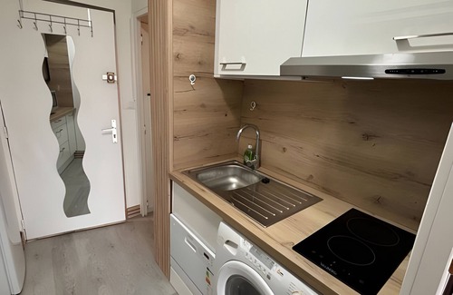 Saint-Etienne-en-Devoluy Apartment | Studio 'Le 28' with Mountain View, Balcony and Wi-Fi