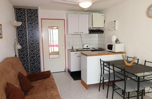 Le Grau-Du-Roi Apartment | Studio Le Grau-du-Roi, 1 pièce, 4 personnes - FR-1-307-2