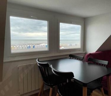 Cayeux-sur-Mer Apartment | Studio Le Mat vue Mer