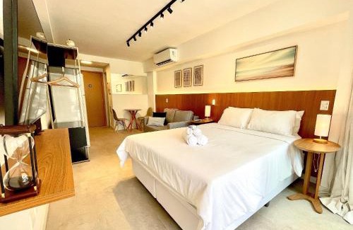Leblon Apartment | Studio Leblon - Moderno com piscina e academia.