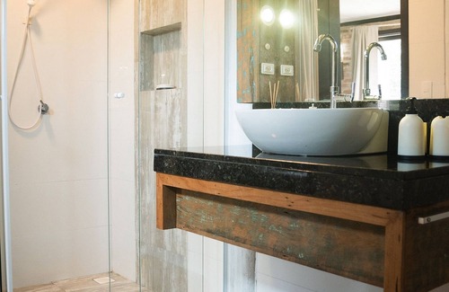 Ibiraquera House | Studio Mar com Banheira - Ibiraquera Life