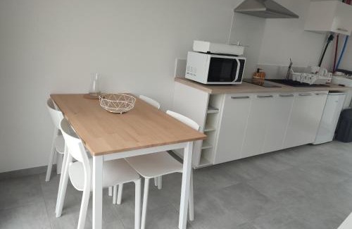 Saint-Fulgent Apartment | Studio meublé lumineux au coeur du bocage vendéen