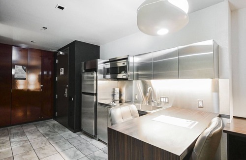 Las Vegas Apartment | Studio Mountain View | at Palms Place
