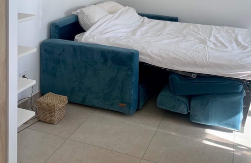 Lyon City Centre Apartment | Studio near Fourvière in a quiet area with a view of the Alps, the Saône & old Lyon