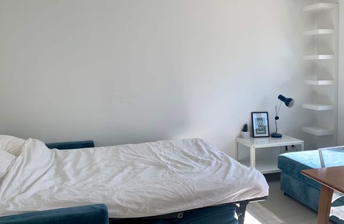 Lyon City Centre Apartment | Studio near Fourvière in a quiet area with a view of the Alps, the Saône & old Lyon