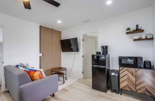Country Club Apartment | Studio near San Diego attraction with amazing views- 10 min from