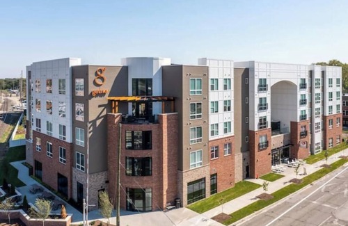 Urbana Apartment | Studio near UIUC/Yugo Guest Suites Dnn