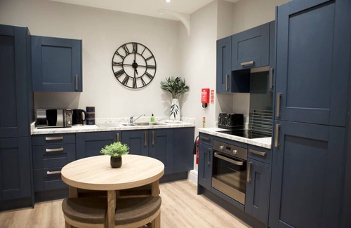 Chester Apartment | Studio On The Rows - Central City Centre