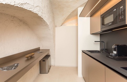 Old Town Apartment | Studio 'Pardo 03' with Wi-Fi and Air Conditioning