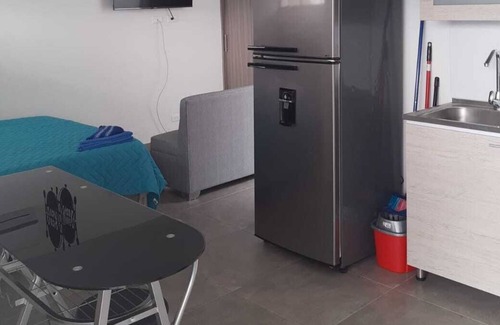 Medellin Apartment | Studio Parque Poblado 24 Hour Doorman