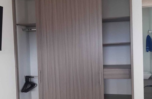 Medellin Apartment | Studio Parque Poblado 24 Hour Doorman