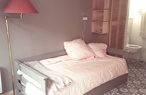 Colombes Apartment | Studio proche La Défense et gare St Lazare.