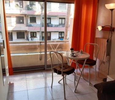 Mediterranee Apartment | Studio proximité plage - 4CALYPII70 Flat for 4 pax close by the sea